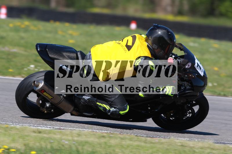 /Archiv-2022/08 17.04.2022 Speer Racing ADR/Instruktorengruppe/backside